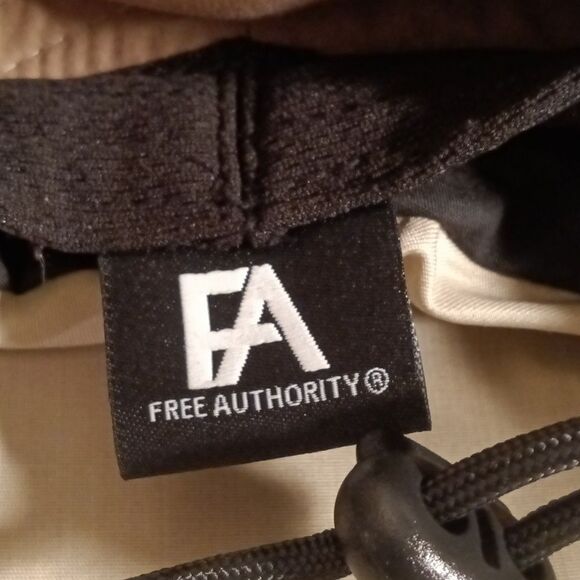 Free Authority Women's Two Tone Tan Vented Rain/Sun Hat - Picture 6 of 6